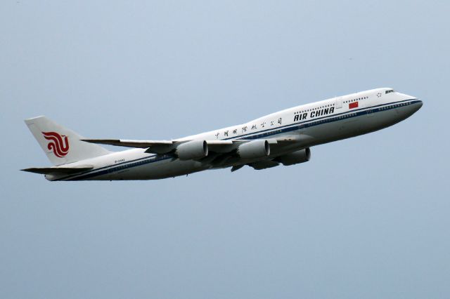 Boeing 747-200 (B-2482)