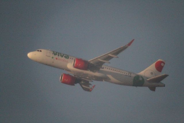 Airbus A320 (XA-VIM) - DEPARTURE FROM 27 MMTJ