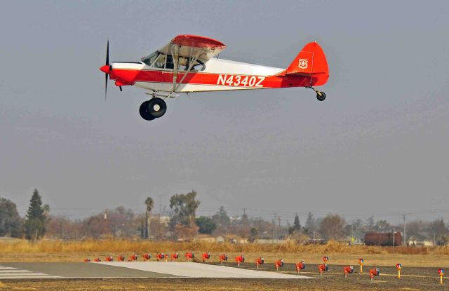 N4340Z — - Passing over the threshold.