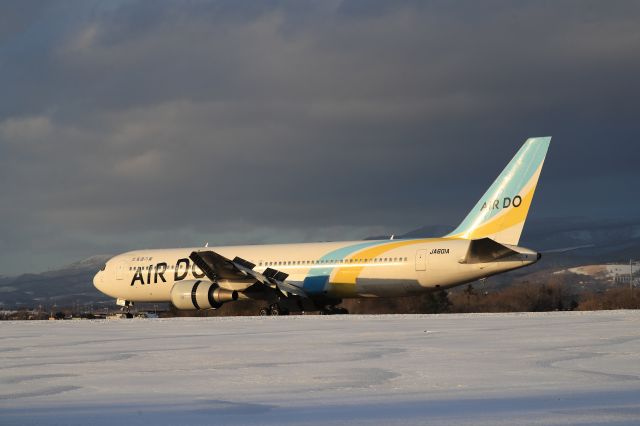 BOEING 767-300 (JA601A) - January 19th 2019:HND-HKD.