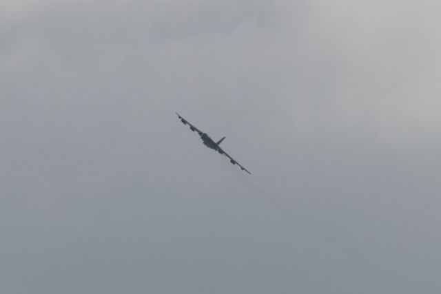 Boeing B-52 Stratofortress —