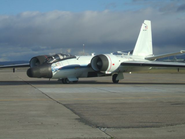 Martin WB-57 (NASA928) - Just landed at Goose Airport this Afternoon and  being parked in Hangar. Oct 5/8