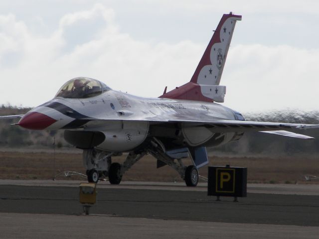 Lockheed F-16 Fighting Falcon — - MCAS Miramar Airshow 2007  San Diego, CA  #5 Solo pilot getting ready to taxi out for the show.