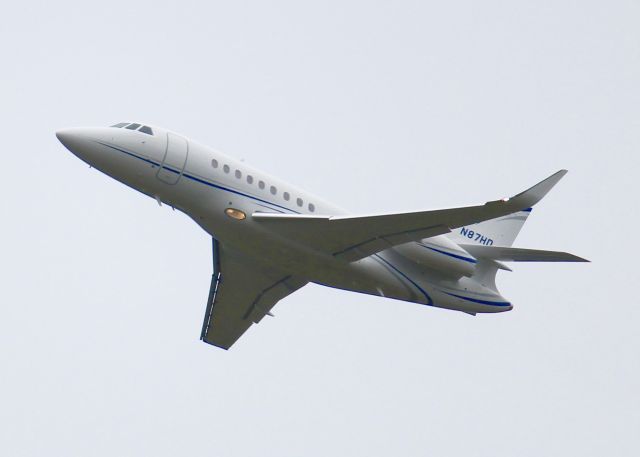Dassault Falcon 2000 (N87HD) - At Shreveport Regional.