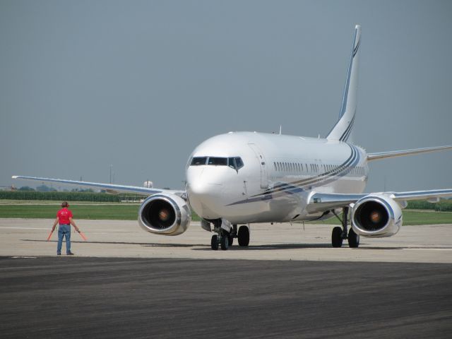 Boeing 737-700 (N802TJ)