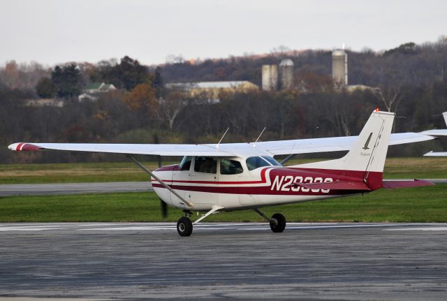 Cessna Skyhawk (N20336) - Seen at KFDK on 11/1/2009.      a href=http://discussions.flightaware.com/profile.php?mode=viewprofile&u=269247  [ concord977 profile ]/a