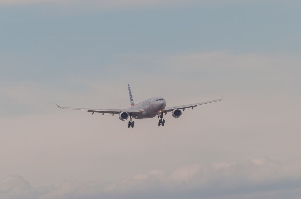 Airbus A330-300 (N270AY) - Charlotte/Douglas Airport Overlook 