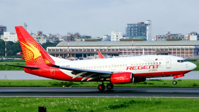 Boeing 737-700 (S2-AHD)