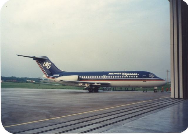 Douglas DC-9-10 (N500ME)