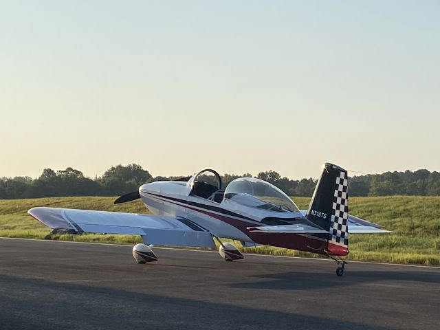 Vans RV-8 (N318TS) - Early morning preflight 