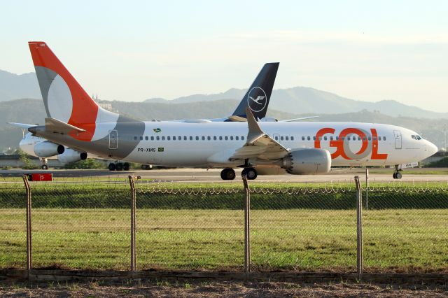 Boeing 737-700 (PR-XMS)