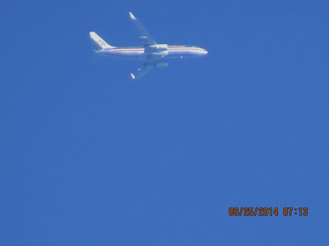 Boeing 737-800 (N990AN) - AMERICAN FLIGHT 1611 FROM CHICAGO TO TULSA OVER BAXTER SPRINGS KS AT 27,500 FEET.