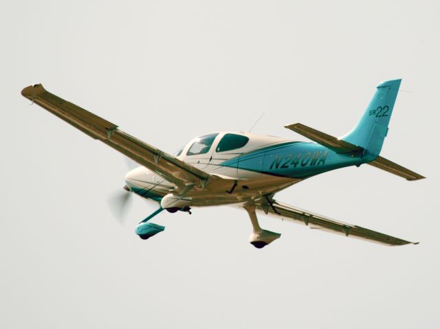 Cirrus SR-22 (N240WA) - July 2013