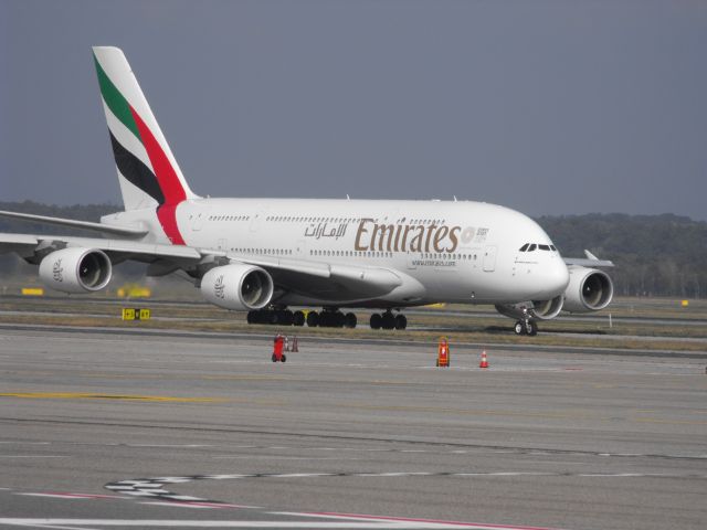 Airbus A380-800 (A6-EOZ)