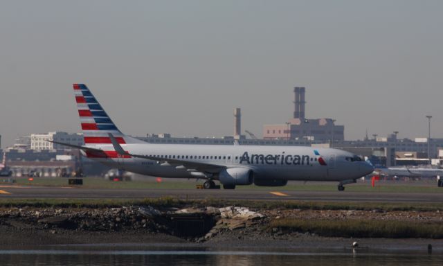 Boeing 737-800 (N947AN)