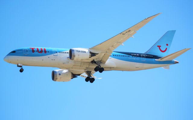 Boeing 787-8 (G-TUII) - Arriving from Birmingham