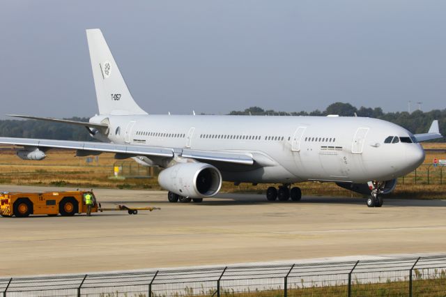 Airbus A330-200 (T057)
