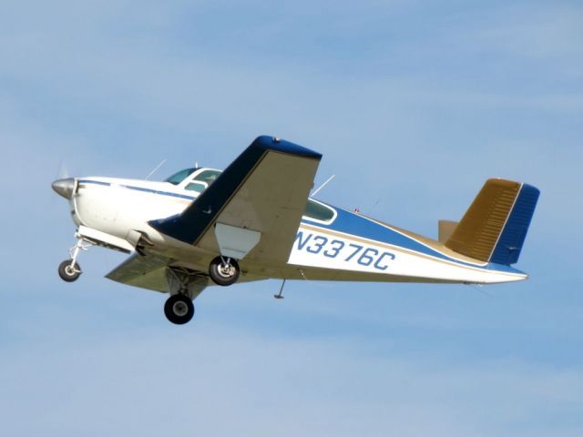 Beechcraft 35 Bonanza (N3376C)