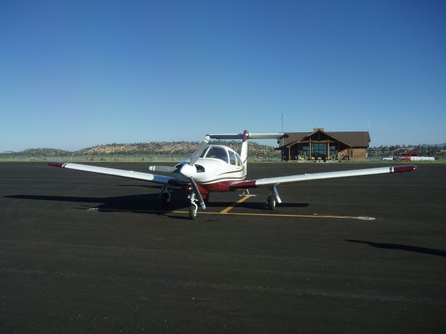 Piper Arrow 4 (N8247M) - Piper Turbo Arrow IV