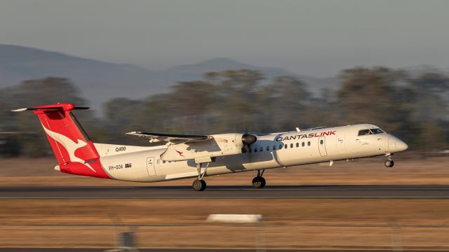 de Havilland Dash 8-400 (VH-QOA)