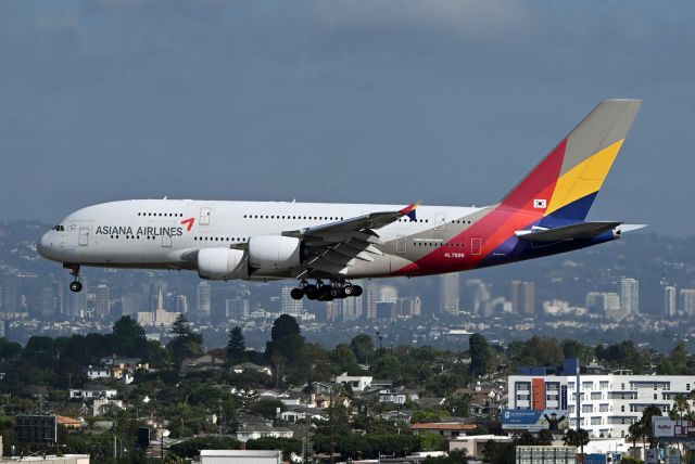 Airbus A380-800 (HL7626)