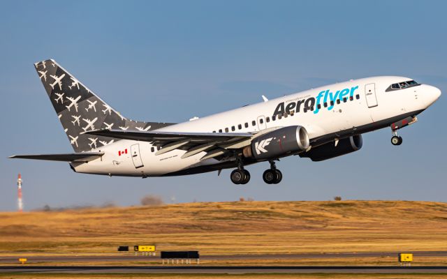 BOEING 737-600 (C-GKFP)
