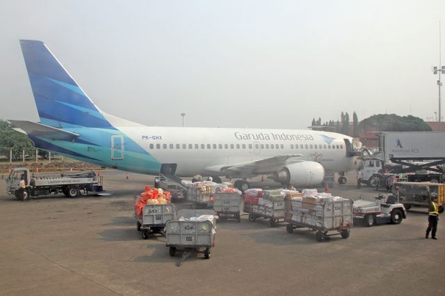 Boeing 737-700 (PK-GHX)