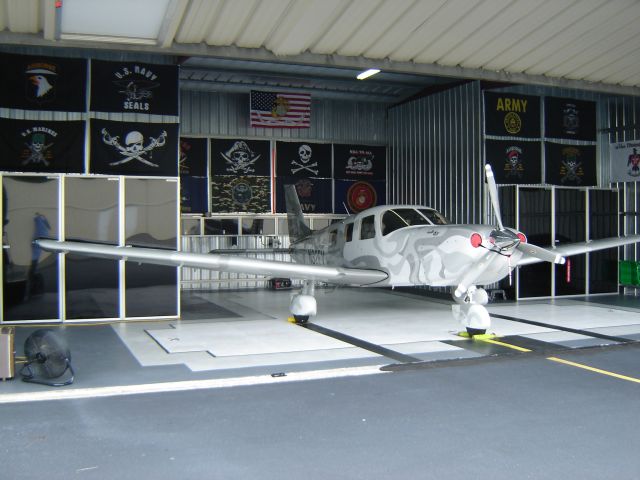 Piper Saratoga (N32EV)
