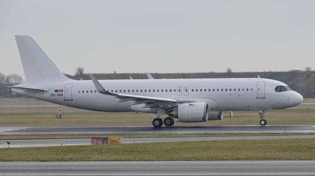 OO-SSB — - West Of Runway 22R