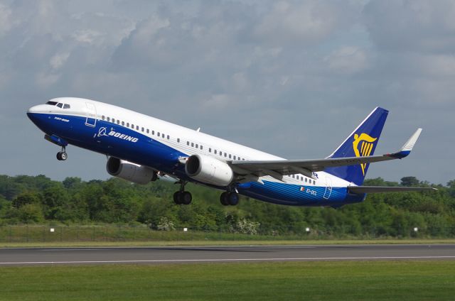 Boeing 737-800 (EI-DCL)