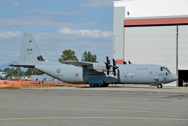 Lockheed C-130 Hercules (13-0601)