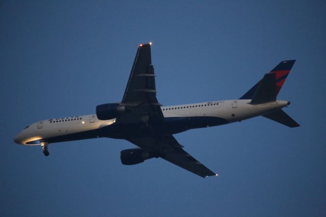 Boeing 757-200 (N752AT)