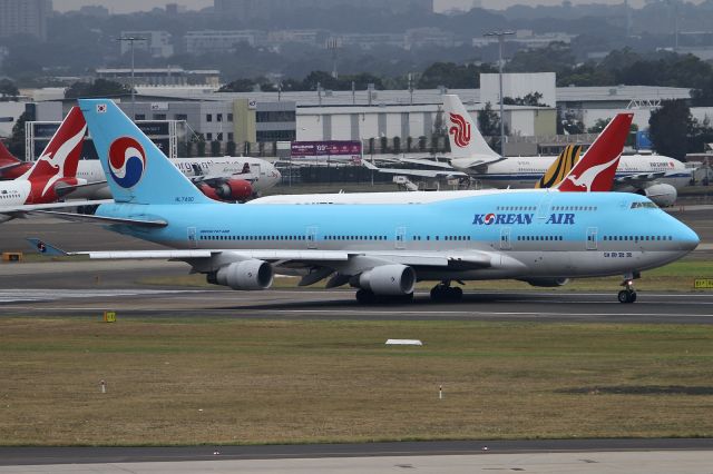 Boeing 747-400 (HL7490)