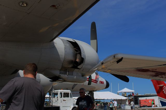 Lockheed EC-121 Constellation (N6937C)