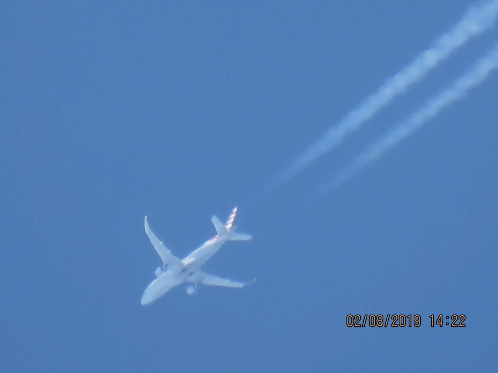Embraer 175 (N232NN)