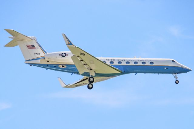 Gulfstream Aerospace Gulfstream V (04-1778) - C-37B