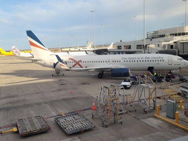 Boeing 737-800 (VH-RYU)