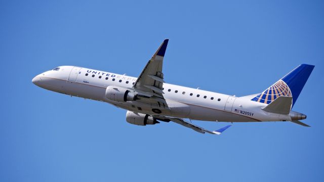 Embraer 175 (N205SY) - SKW5739 on rotation from Rwy 16R for a flight to SFO on 8.22.19. (ERJ-175LR / cn #17000636).