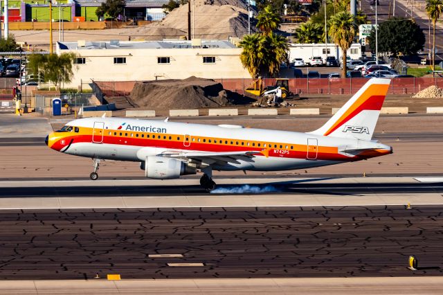 Airbus A319 (N742PS) - American Airlines A319 in PSA retro livery landing at PHX on 10/29/22. Taken with a Canon 850D and Tamron 70-200 G2 lens.