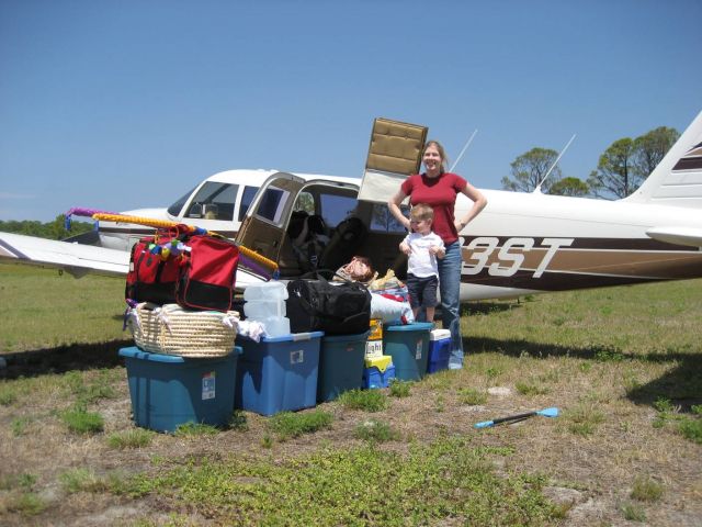 Piper Saratoga (N433ST) - Dog Island Florida- Family and supplies.