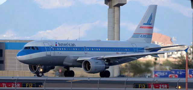 Airbus A319 (N744P) - phoenix sky harbor 22NOV19