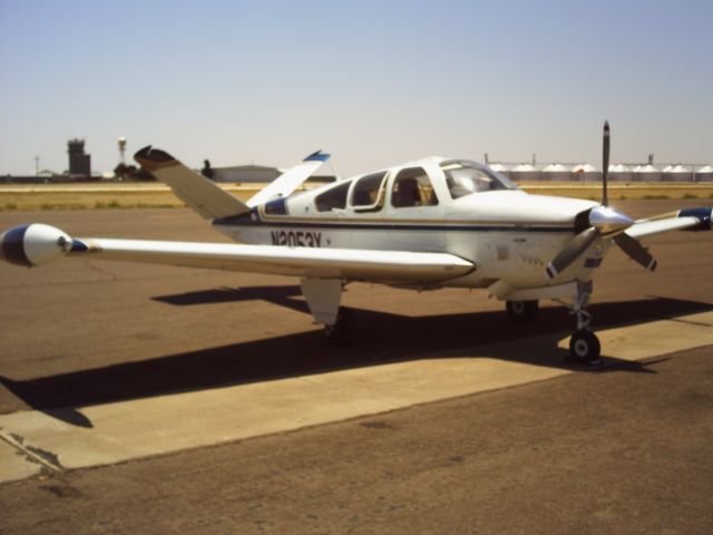 Beechcraft 35 Bonanza (N2053Y)