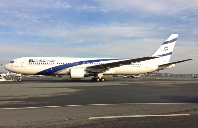 BOEING 767-300 (4X-EAR) - KFAR SABA