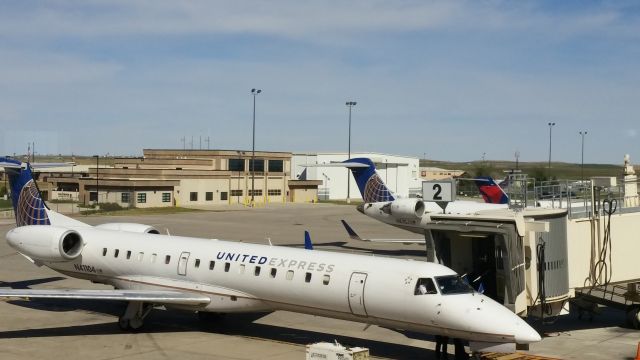 Canadair Regional Jet CRJ-200 (N41104) - Just landed - Wed., Sept. 26, 2018