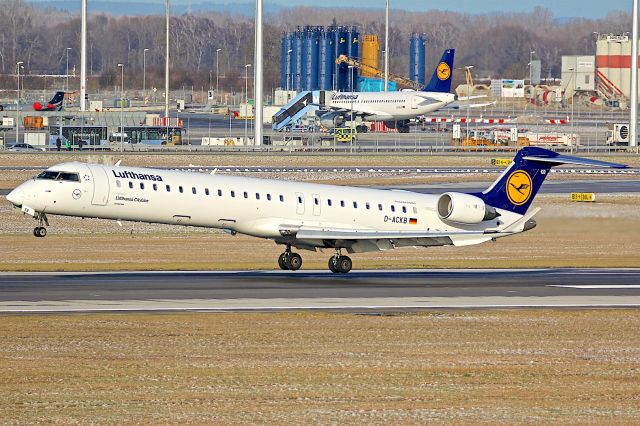 Canadair Regional Jet CRJ-900 (D-ACKB)