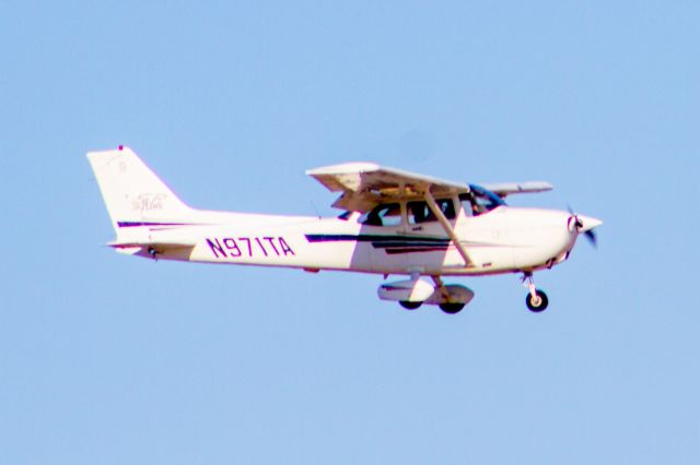 Cessna Skyhawk (N971TA)
