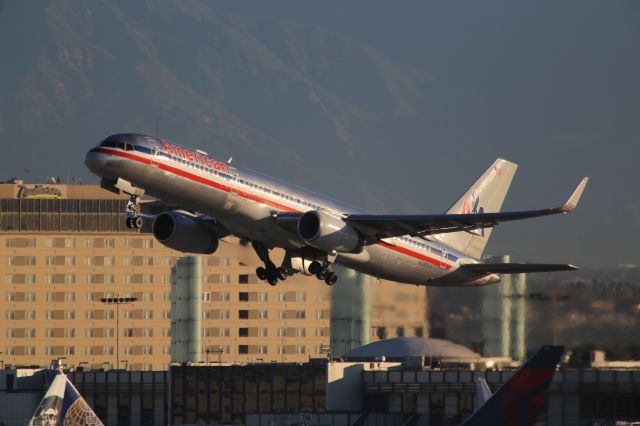 Boeing 757-200 —