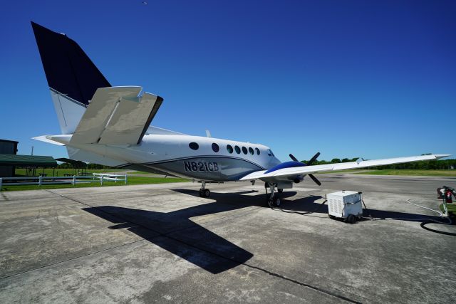 Beechcraft King Air 100 (N821CB)