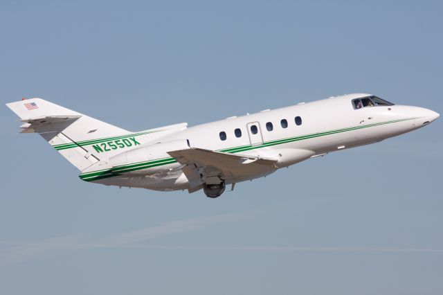 Hawker 800 (N255DX)