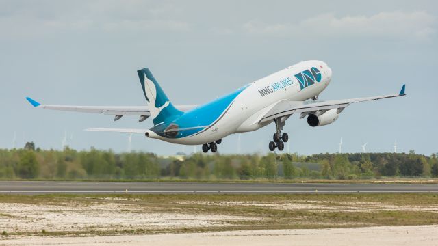 Airbus A330-200 (TC-MCN)